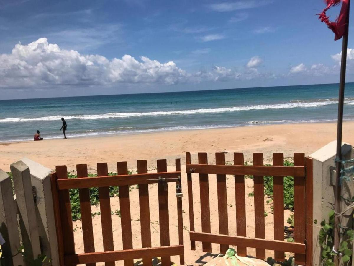 Trincomalee Ocean Front Condos Exterior foto